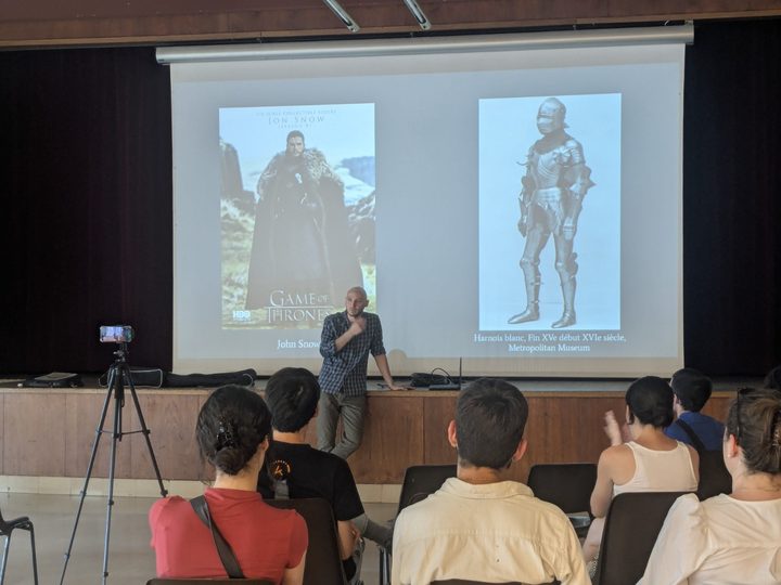 Conférence Game of Thrones devant le public